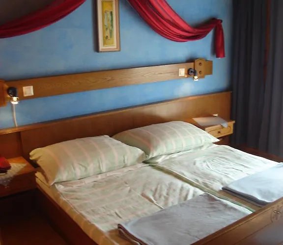 فندق Hirscheggerhof 3*